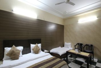 Hotel Bill Palace