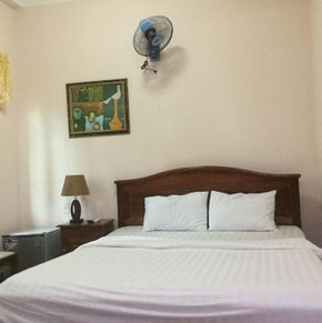 NearBy Hotel