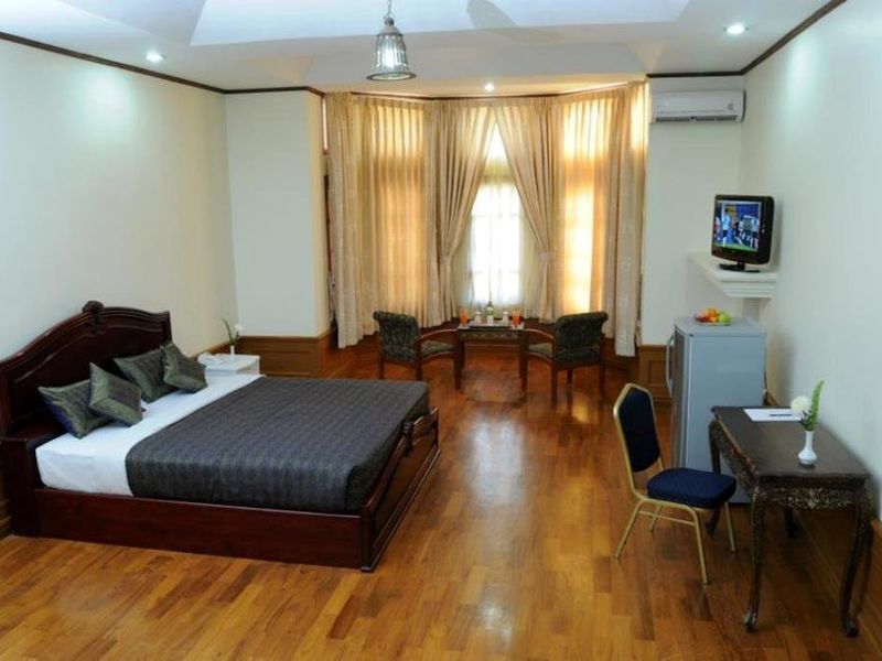 Hotel Photo 6