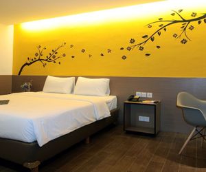 Yellow Bee Hotel Tangerang Tangerang Indonesia
