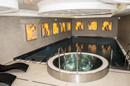 Hotel Photo 9