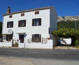 Apartments Drita Baska Croatia