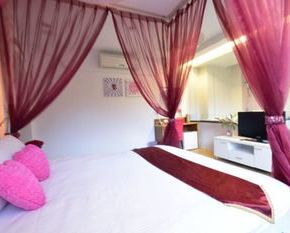NearBy Hotel