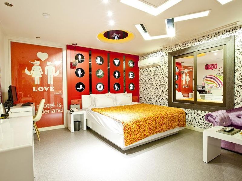 Hotel Photo 1