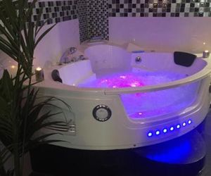 Le Love Spa Lyon France