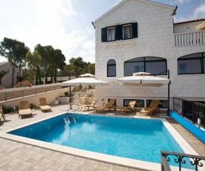 Apartments Grlica Sutivan Croatia