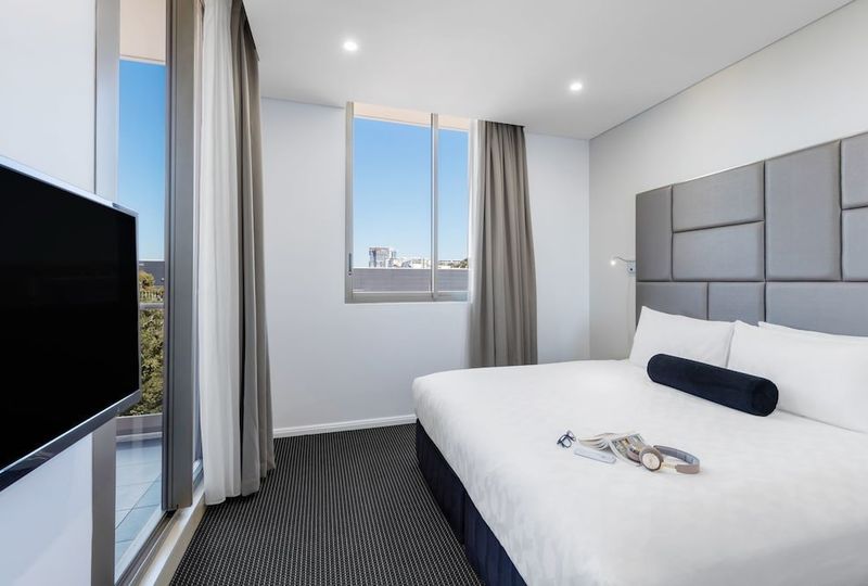 image of hotel Meriton Suites North Ryde