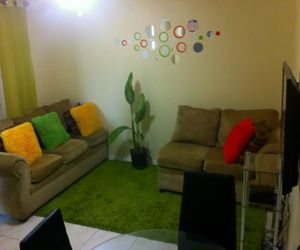 Oakland Guest Apartments By The Vacation Casa Kingston Jamaica