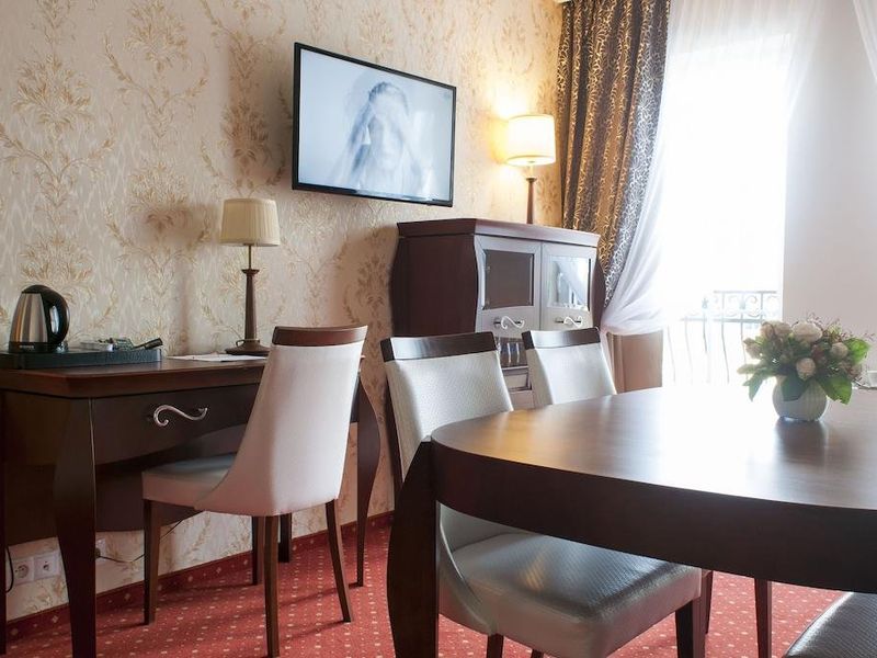 Hotel Photo 12