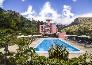 Residence Villa Mare Taormina Letojanni Italy