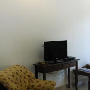 NearBy Hotel