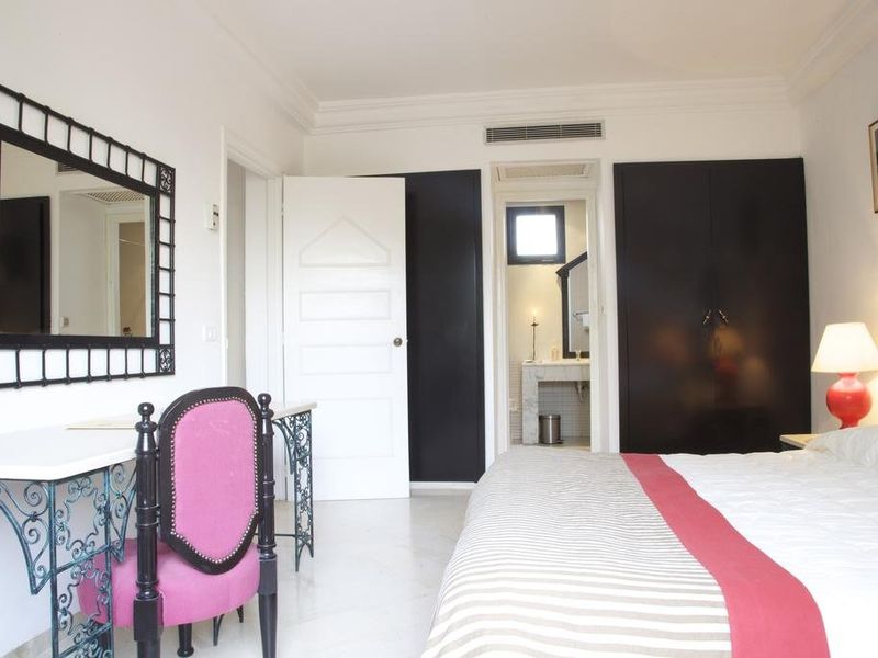 Hotel Photo 1
