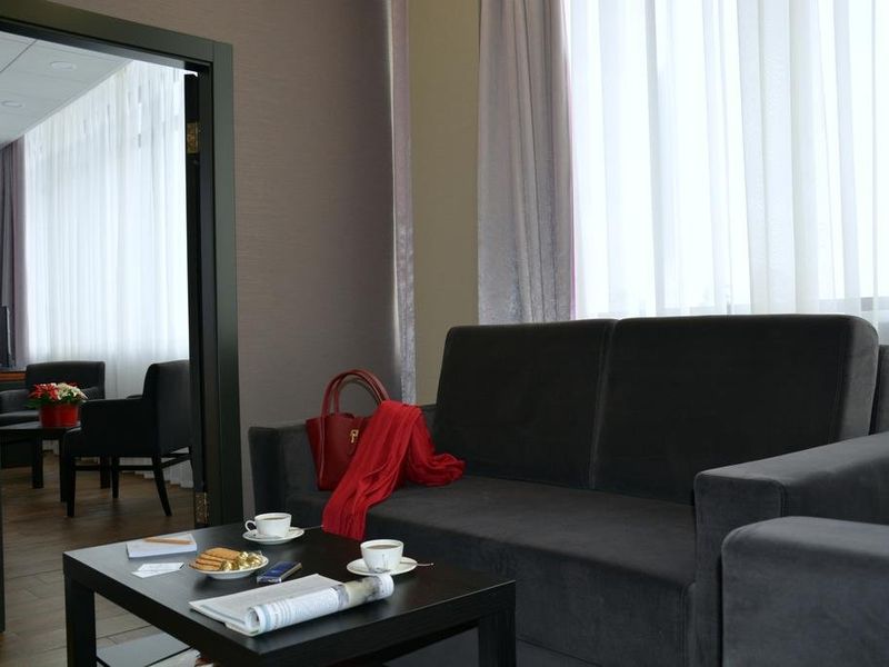 Hotel Photo 8