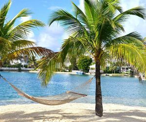 Sandyport Beach Resort CABLE BEACH Bahamas