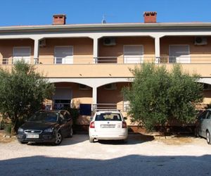 Apartments Villa Sipar Zambratija Croatia