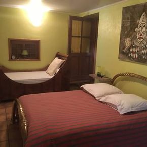 NearBy Hotel