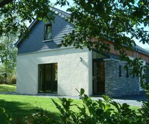 Comfortable bungalow with a terrace located in the Ourthedal Houffalize (Wibrin) Belgium