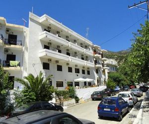 Oinoi Hotel Agios Kirykos Greece
