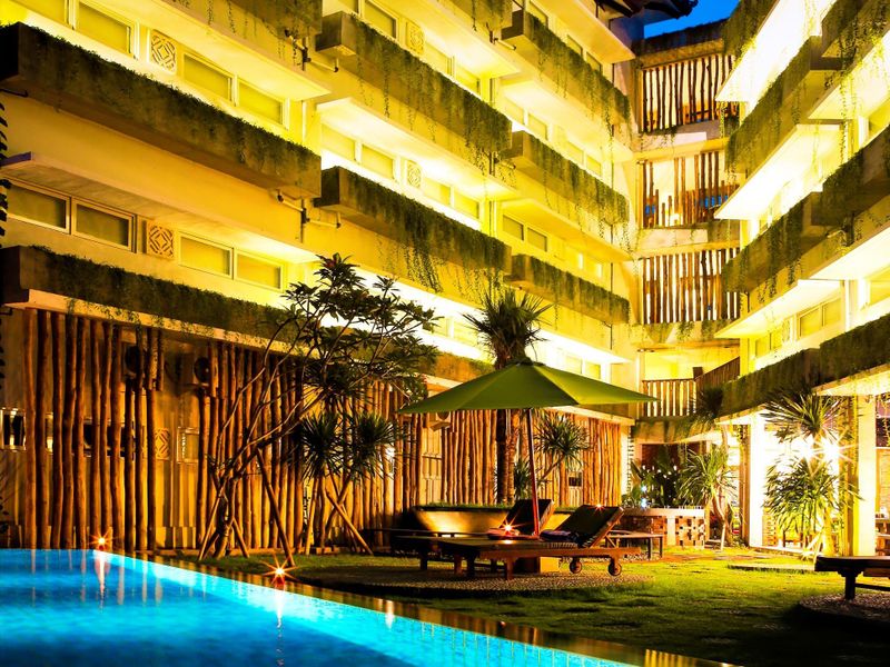 Grandmas Plus Hotel Airport