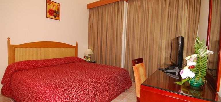 Hotel Photo 6
