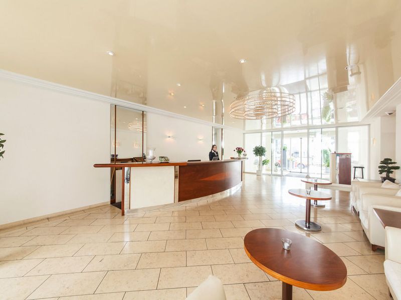 Hotel Photo 16