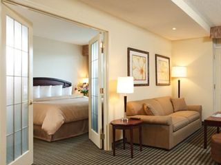 Фото отеля Viscount Gort Hotel, Banquet & Conference Centre