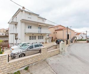Apartments Villa Dane 3408 Podstrana Croatia
