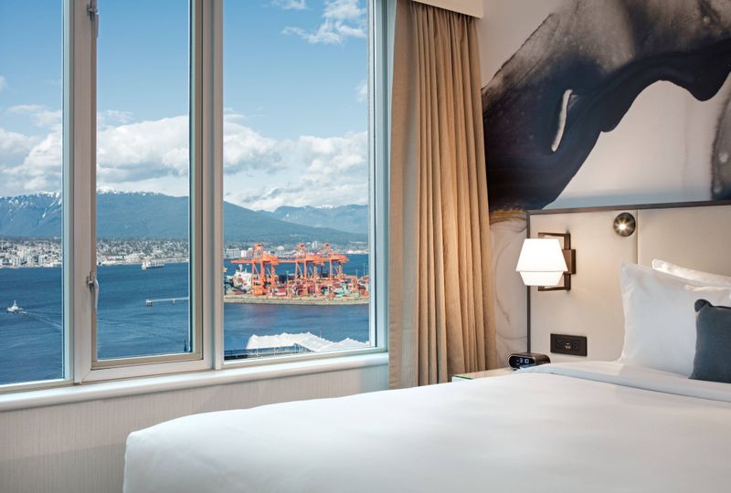 image of hotel Delta Hotels by Marriott Vancouver Downtown Suites