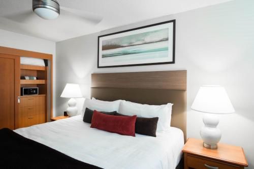 image of hotel West Coast Suites at UBC