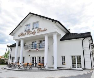 Hotel Biały Dwór Okuninka Poland