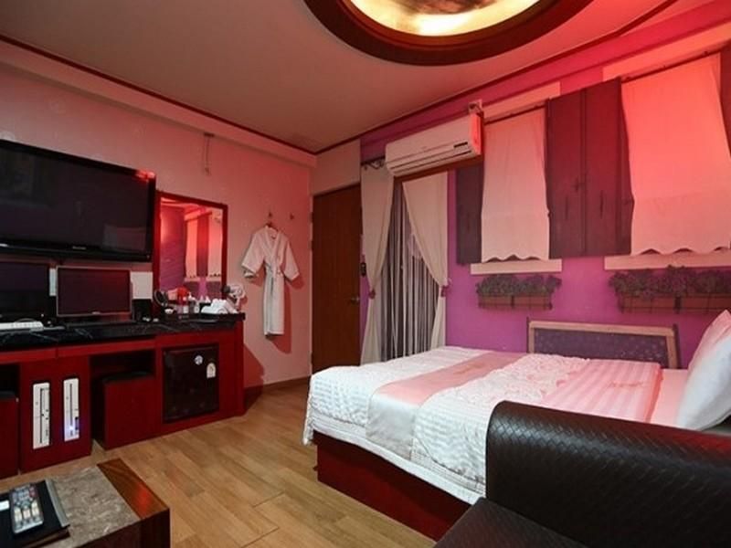 Hotel Photo 12
