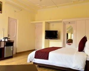 Hotel UNA Comfort Deejay - Chintpurni Kangra India