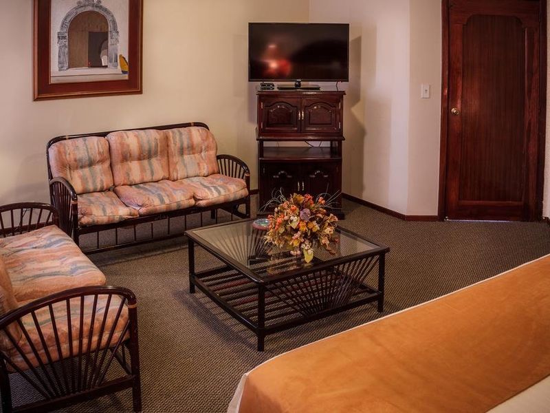Hotel Photo 6