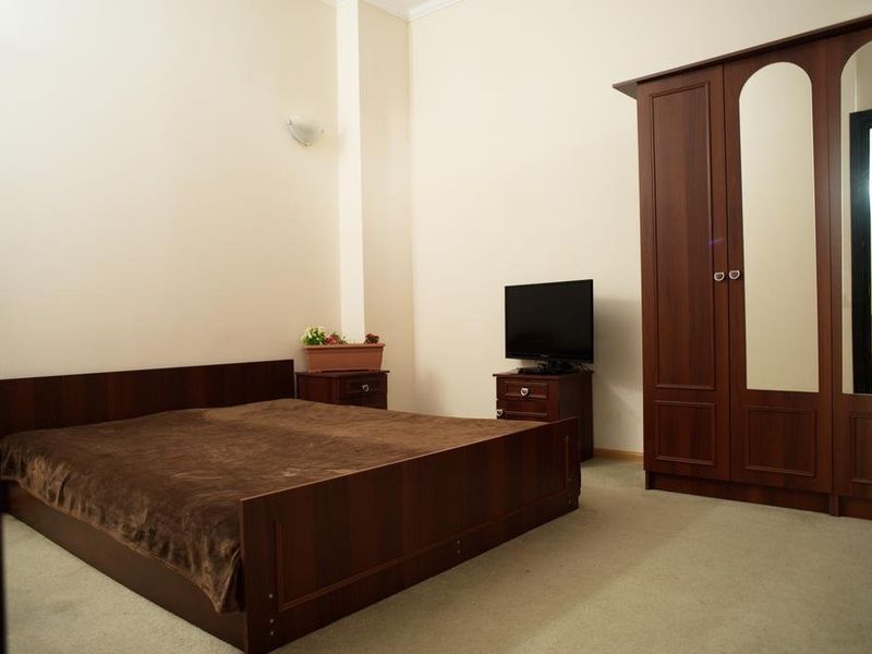 Hotel Photo 1