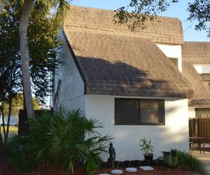 LAKE MCGREGOR TOWNHOUSE Cape Coral United States