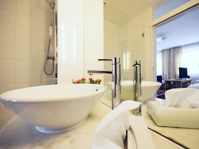 Hotel Photo 8