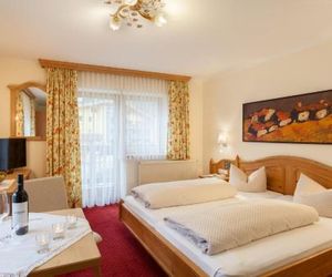 Hotel & Garni Traube Pfunds Austria