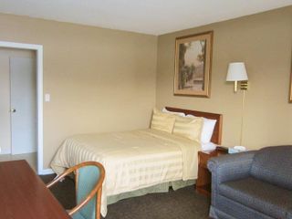 Hotel pic Village Inn & Suites - Sudbury