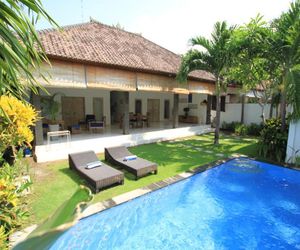 Villa Simule Seminyak Indonesia