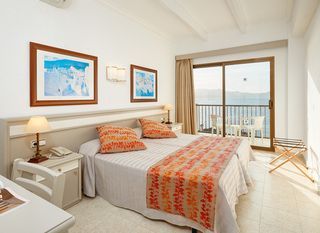 Hotel More