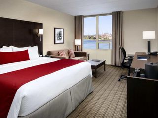 Фото отеля Delta Hotels by Marriott Sault Ste. Marie Waterfront