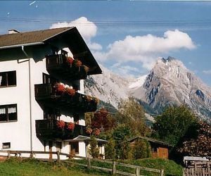 Haus Diel Rose - Helen Pettneu am Arlberg Austria