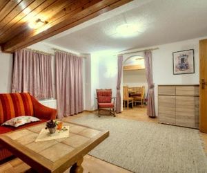 Ferienhaus Bergkristall Pettneu am Arlberg Austria