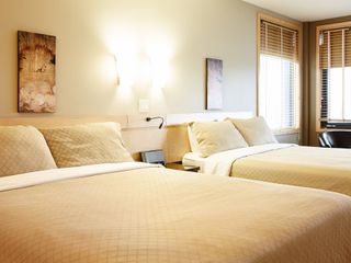 Hotel pic Le Dauphin St-Hyacinthe
