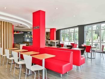 Hotel Photo 12