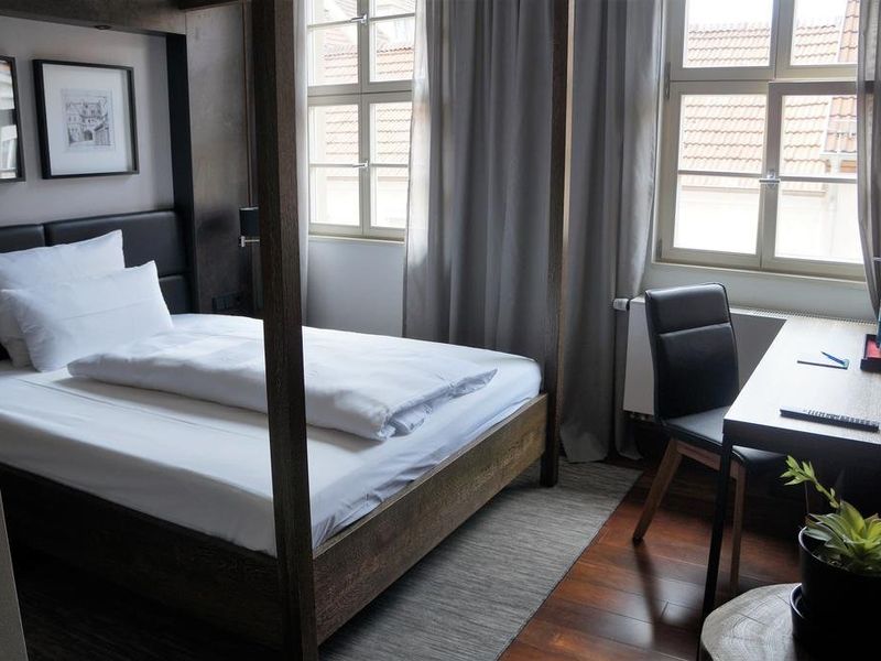 Hotel Photo 8