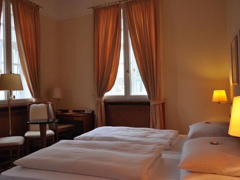 Hotel Photo 5