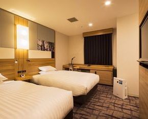 NearBy Hotel