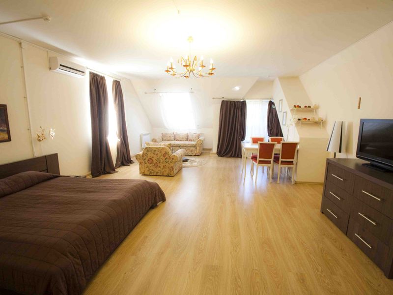 Hotel Photo 1