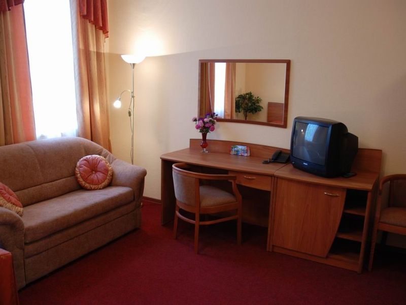 Hotel Photo 6